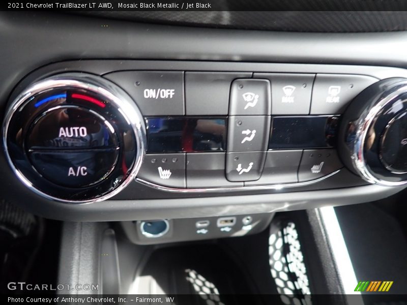 Mosaic Black Metallic / Jet Black 2021 Chevrolet TrailBlazer LT AWD