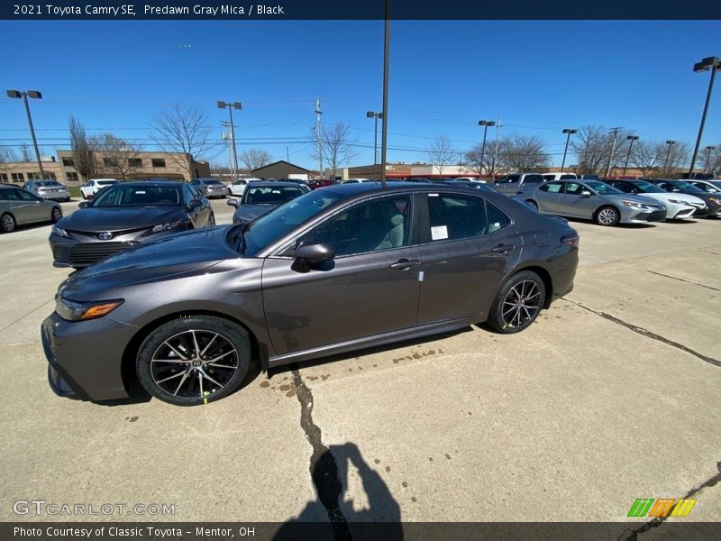Predawn Gray Mica / Black 2021 Toyota Camry SE