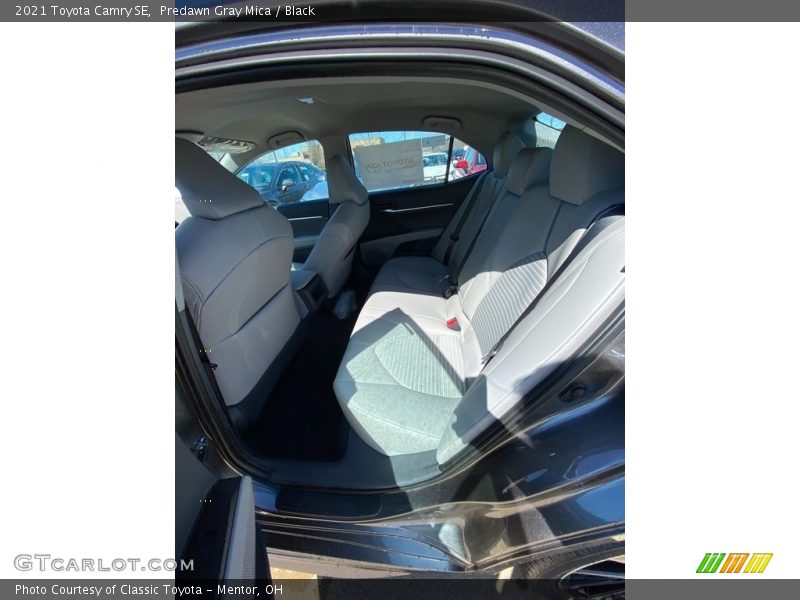 Predawn Gray Mica / Black 2021 Toyota Camry SE
