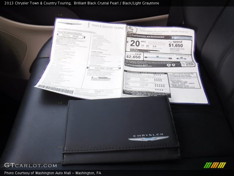 Brilliant Black Crystal Pearl / Black/Light Graystone 2013 Chrysler Town & Country Touring