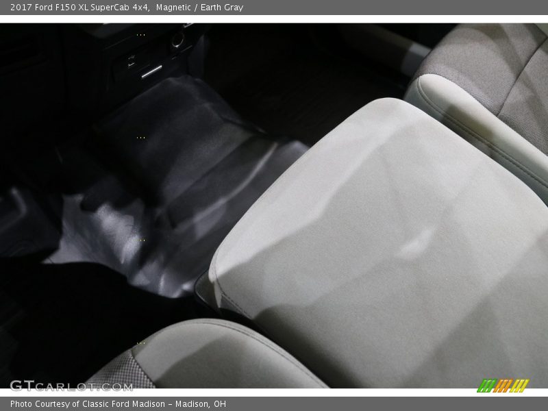 Magnetic / Earth Gray 2017 Ford F150 XL SuperCab 4x4
