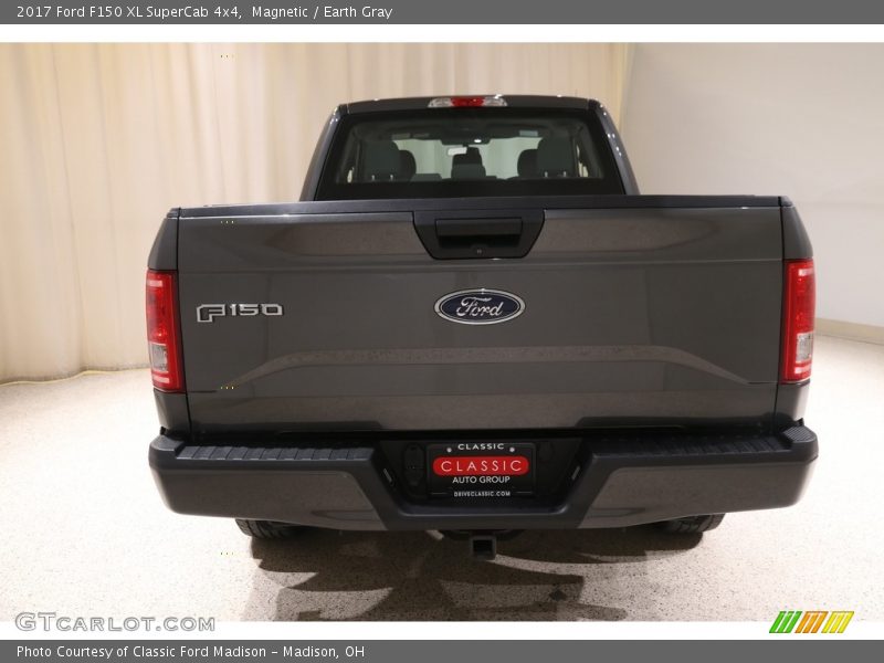 Magnetic / Earth Gray 2017 Ford F150 XL SuperCab 4x4