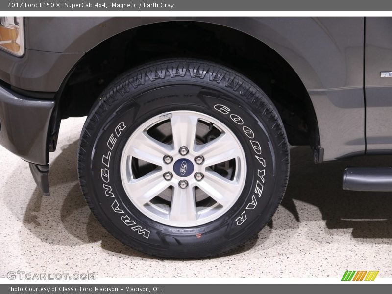 Magnetic / Earth Gray 2017 Ford F150 XL SuperCab 4x4