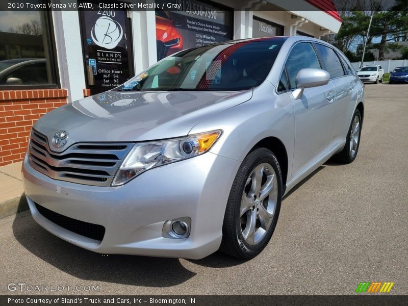 Classic Silver Metallic / Gray 2010 Toyota Venza V6 AWD