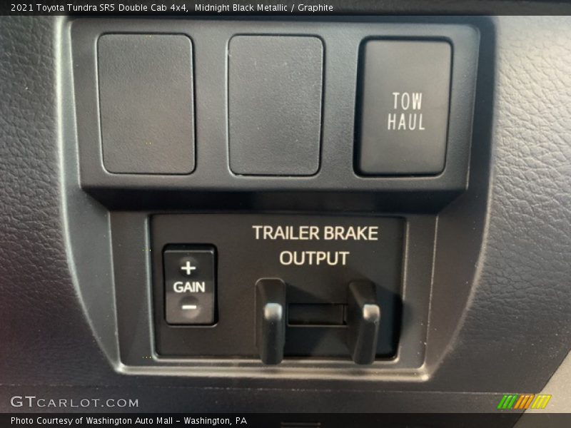 Midnight Black Metallic / Graphite 2021 Toyota Tundra SR5 Double Cab 4x4