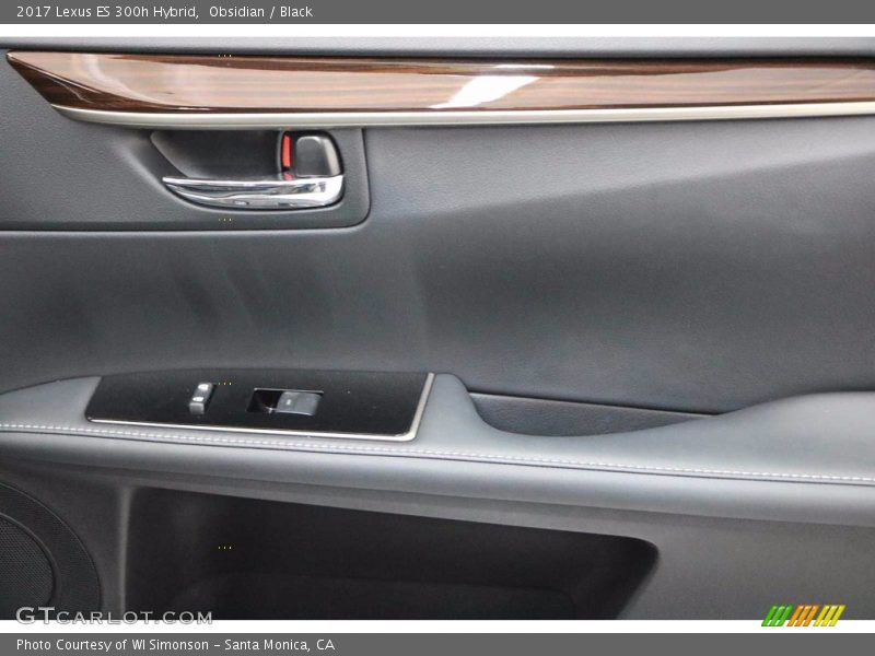 Obsidian / Black 2017 Lexus ES 300h Hybrid