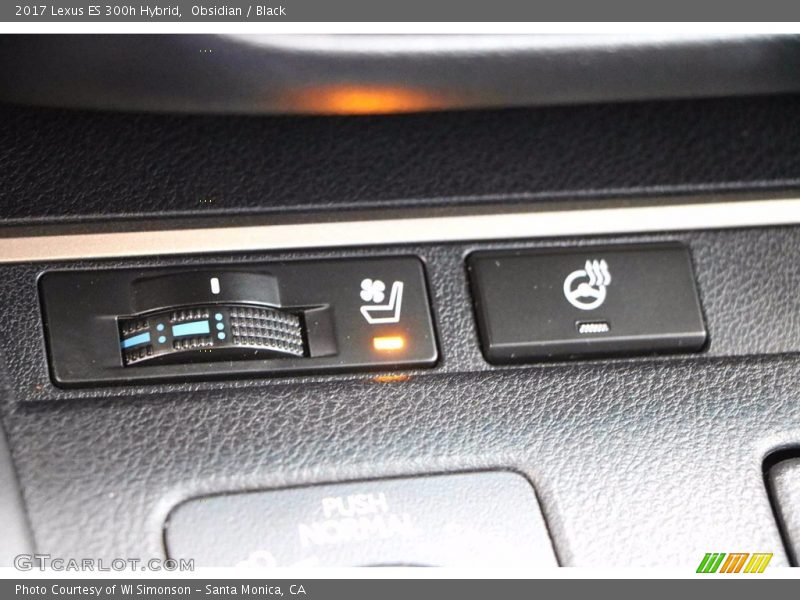 Obsidian / Black 2017 Lexus ES 300h Hybrid