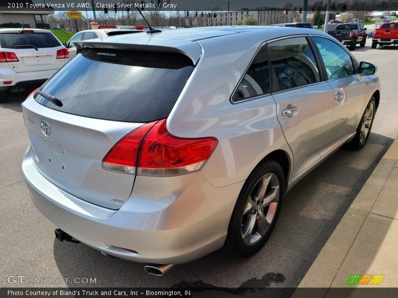 Classic Silver Metallic / Gray 2010 Toyota Venza V6 AWD