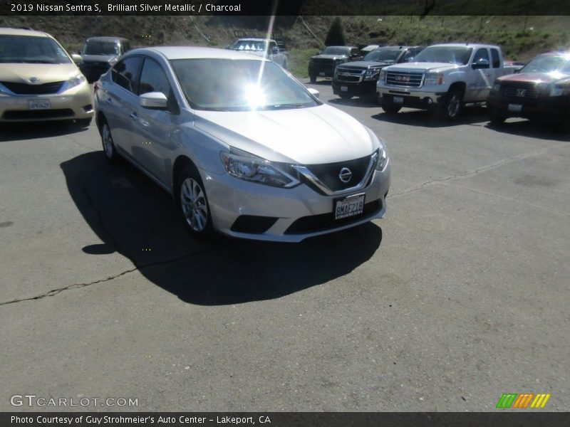 Brilliant Silver Metallic / Charcoal 2019 Nissan Sentra S