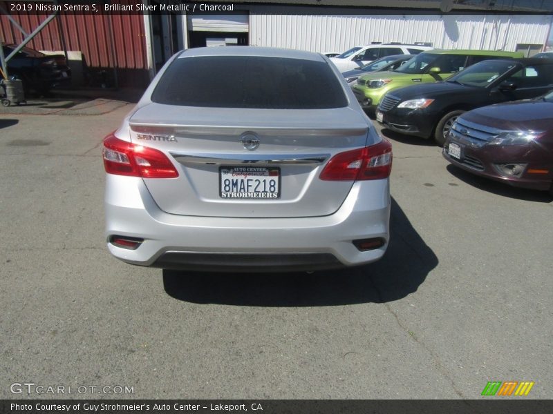 Brilliant Silver Metallic / Charcoal 2019 Nissan Sentra S