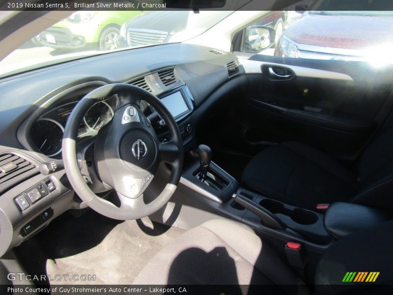 Brilliant Silver Metallic / Charcoal 2019 Nissan Sentra S
