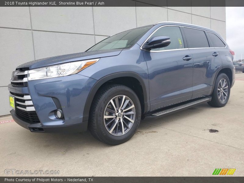 Shoreline Blue Pearl / Ash 2018 Toyota Highlander XLE