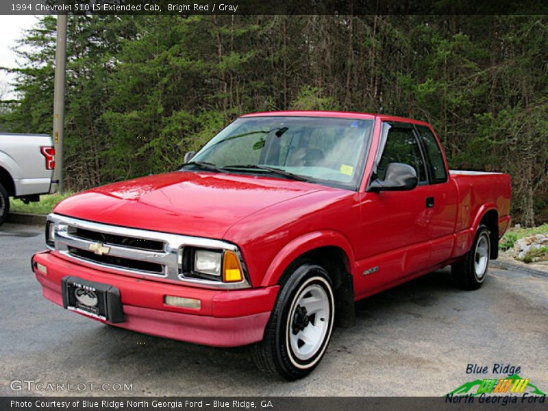 Front 3/4 View of 1994 S10 LS Extended Cab
