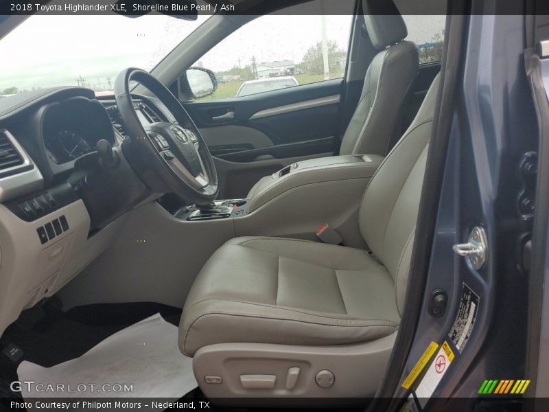 Shoreline Blue Pearl / Ash 2018 Toyota Highlander XLE