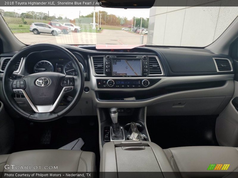 Shoreline Blue Pearl / Ash 2018 Toyota Highlander XLE