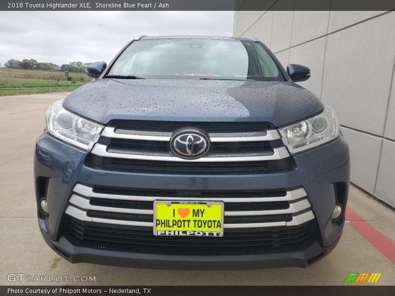 Shoreline Blue Pearl / Ash 2018 Toyota Highlander XLE