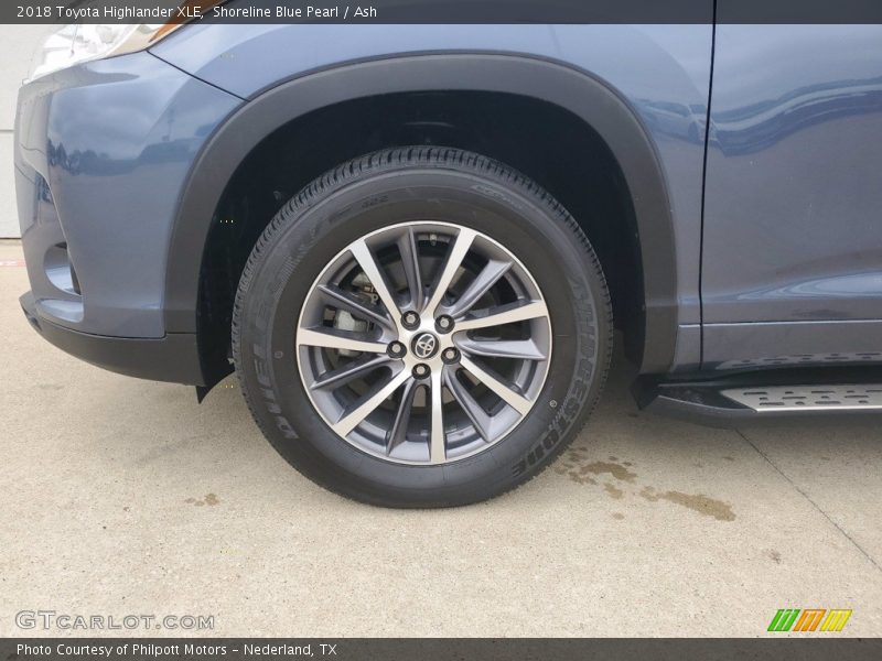Shoreline Blue Pearl / Ash 2018 Toyota Highlander XLE