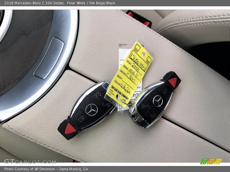 Polar White / Silk Beige/Black 2018 Mercedes-Benz C 300 Sedan