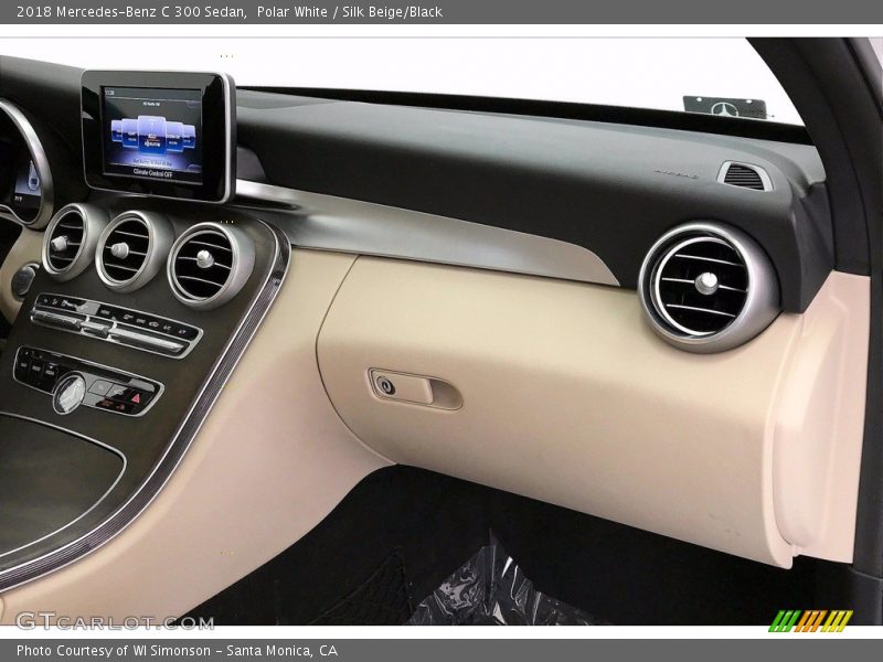 Polar White / Silk Beige/Black 2018 Mercedes-Benz C 300 Sedan