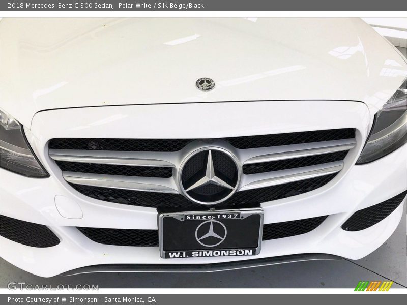 Polar White / Silk Beige/Black 2018 Mercedes-Benz C 300 Sedan
