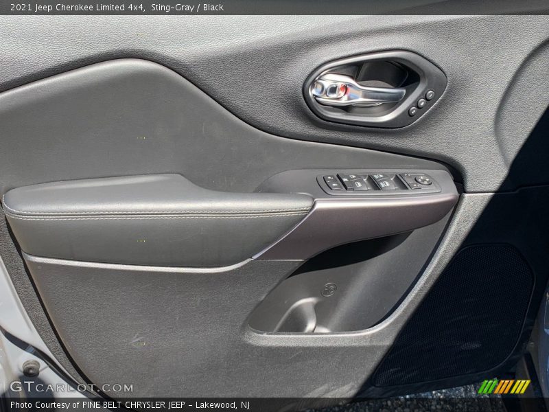 Sting-Gray / Black 2021 Jeep Cherokee Limited 4x4