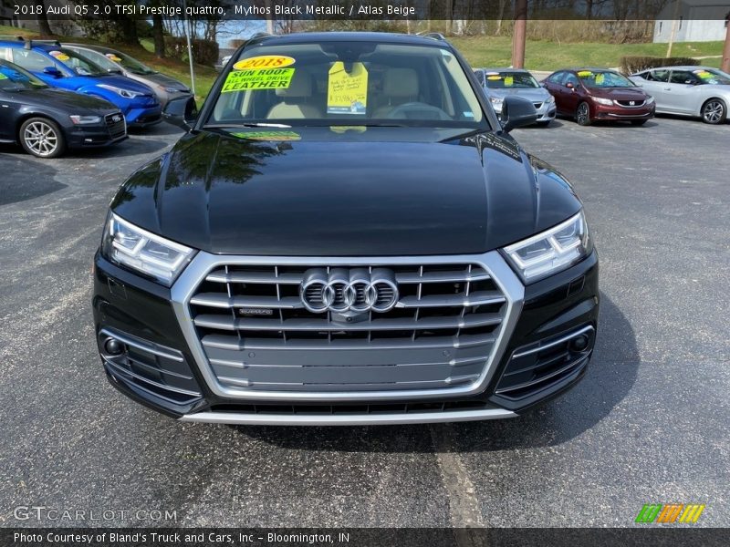 Mythos Black Metallic / Atlas Beige 2018 Audi Q5 2.0 TFSI Prestige quattro