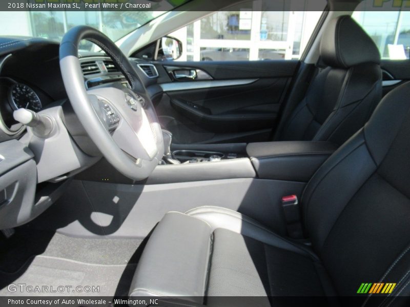Pearl White / Charcoal 2018 Nissan Maxima SL