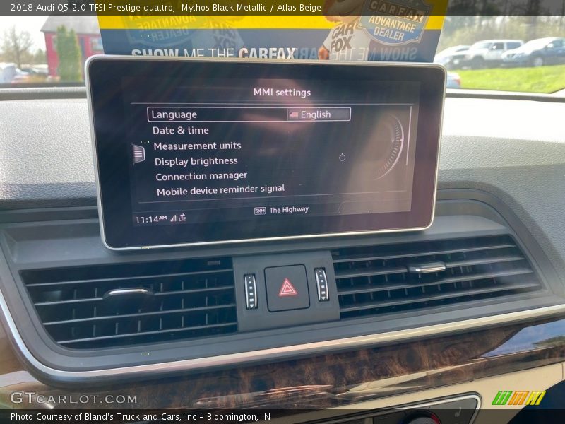 Mythos Black Metallic / Atlas Beige 2018 Audi Q5 2.0 TFSI Prestige quattro