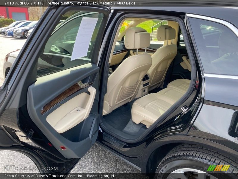 Mythos Black Metallic / Atlas Beige 2018 Audi Q5 2.0 TFSI Prestige quattro