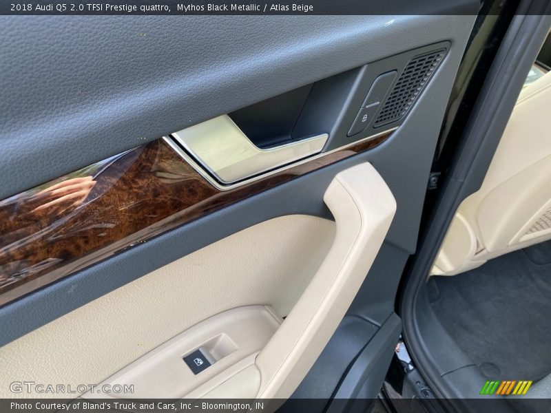Mythos Black Metallic / Atlas Beige 2018 Audi Q5 2.0 TFSI Prestige quattro