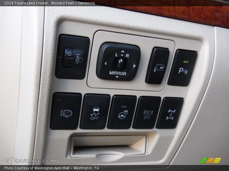 Blizzard Pearl / Sandstone 2014 Toyota Land Cruiser