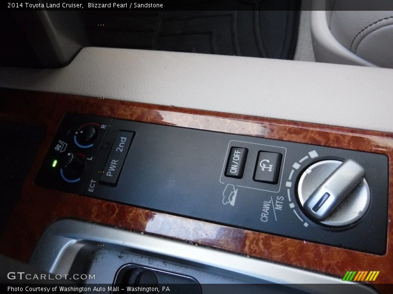 Blizzard Pearl / Sandstone 2014 Toyota Land Cruiser