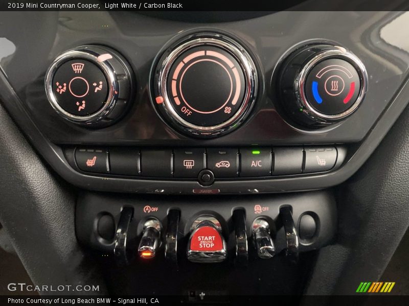 Light White / Carbon Black 2019 Mini Countryman Cooper