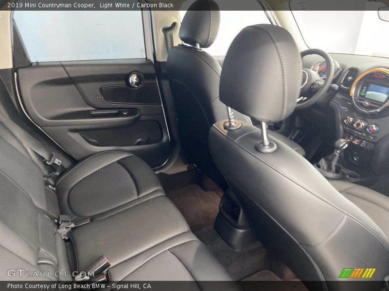 Light White / Carbon Black 2019 Mini Countryman Cooper
