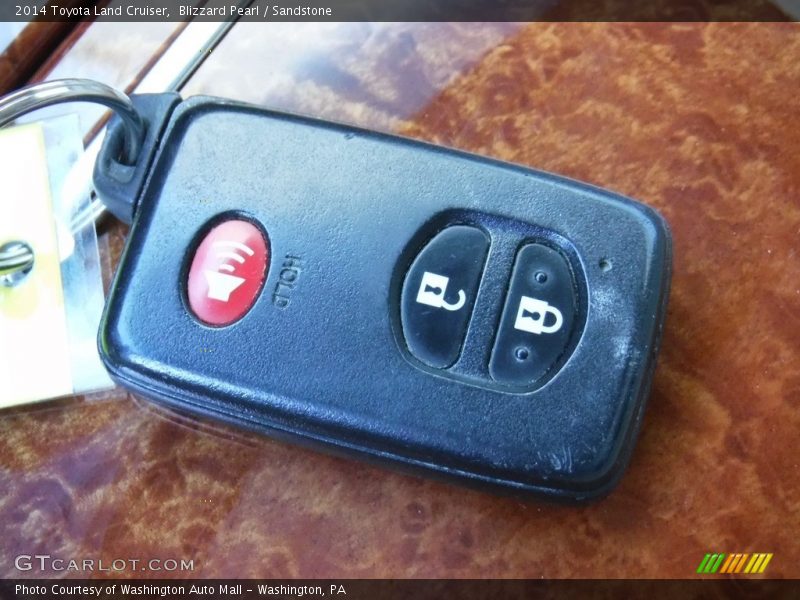 Blizzard Pearl / Sandstone 2014 Toyota Land Cruiser