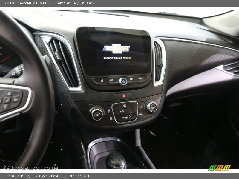 Summit White / Jet Black 2018 Chevrolet Malibu LT