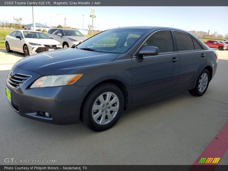 Magnetic Gray Metallic / Ash 2009 Toyota Camry XLE V6