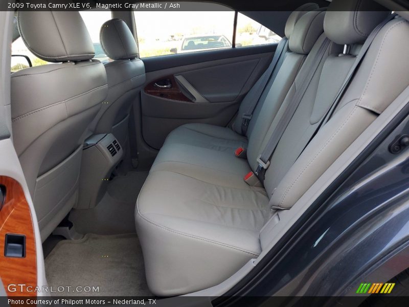 Magnetic Gray Metallic / Ash 2009 Toyota Camry XLE V6
