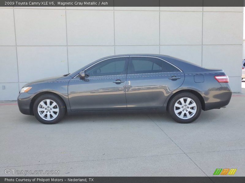 Magnetic Gray Metallic / Ash 2009 Toyota Camry XLE V6