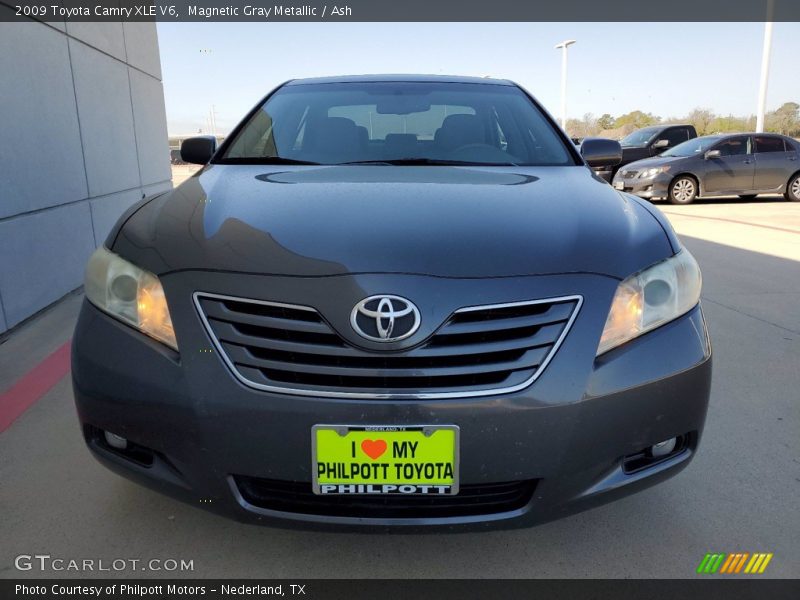 Magnetic Gray Metallic / Ash 2009 Toyota Camry XLE V6