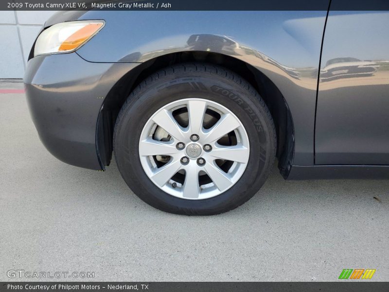 Magnetic Gray Metallic / Ash 2009 Toyota Camry XLE V6