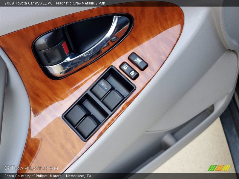 Magnetic Gray Metallic / Ash 2009 Toyota Camry XLE V6