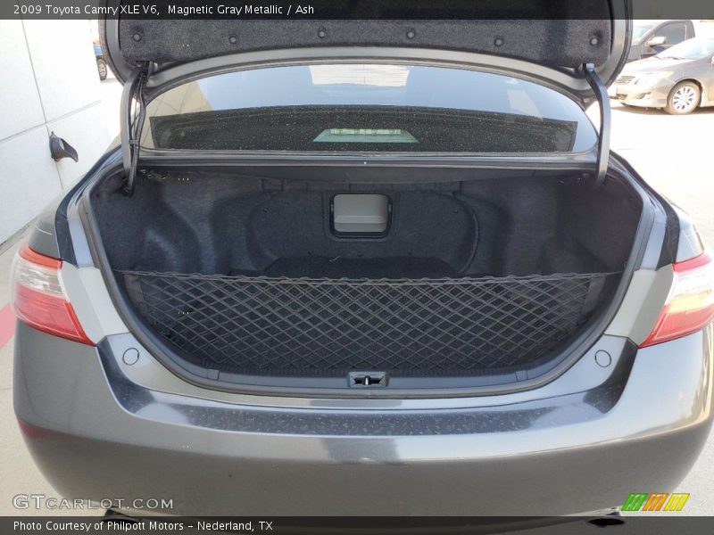 Magnetic Gray Metallic / Ash 2009 Toyota Camry XLE V6