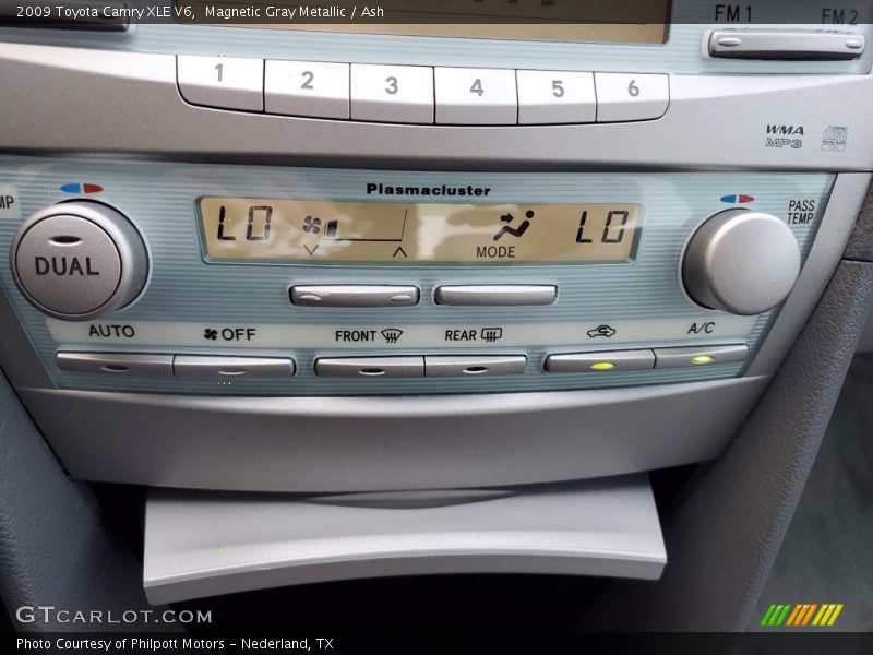 Magnetic Gray Metallic / Ash 2009 Toyota Camry XLE V6