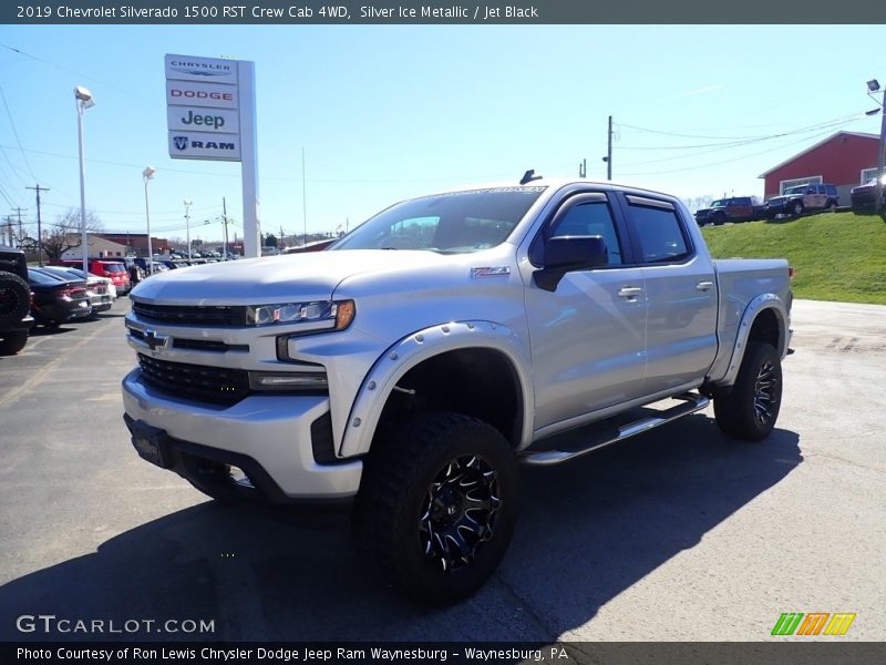 Silver Ice Metallic / Jet Black 2019 Chevrolet Silverado 1500 RST Crew Cab 4WD