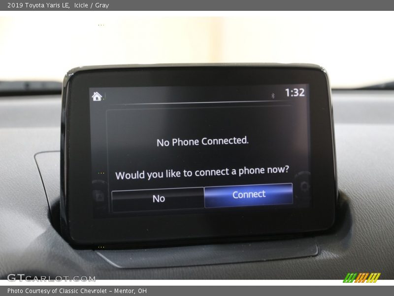 Icicle / Gray 2019 Toyota Yaris LE