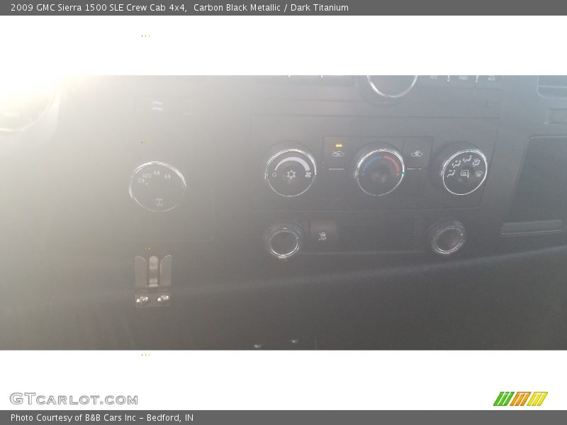 Carbon Black Metallic / Dark Titanium 2009 GMC Sierra 1500 SLE Crew Cab 4x4
