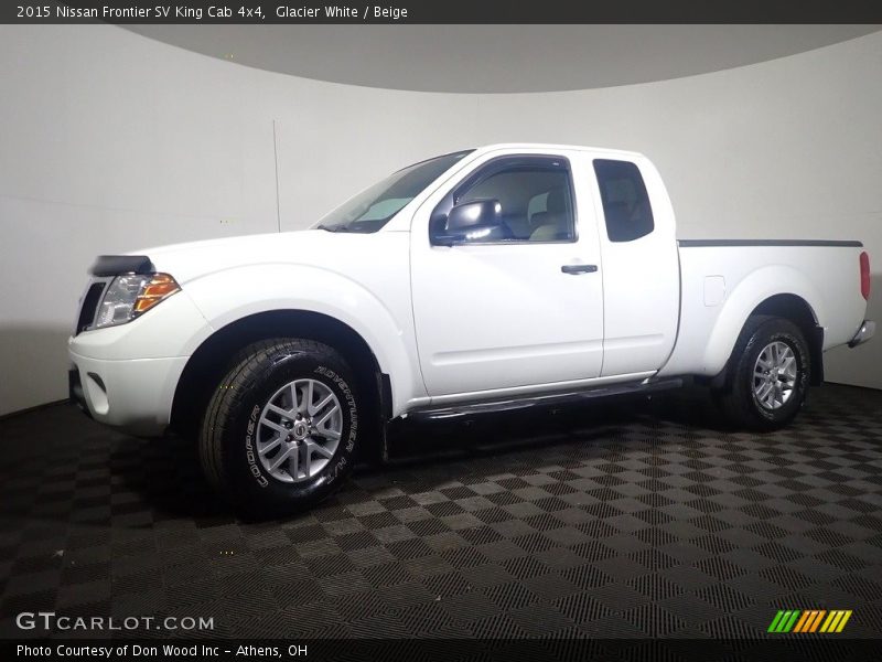 Glacier White / Beige 2015 Nissan Frontier SV King Cab 4x4
