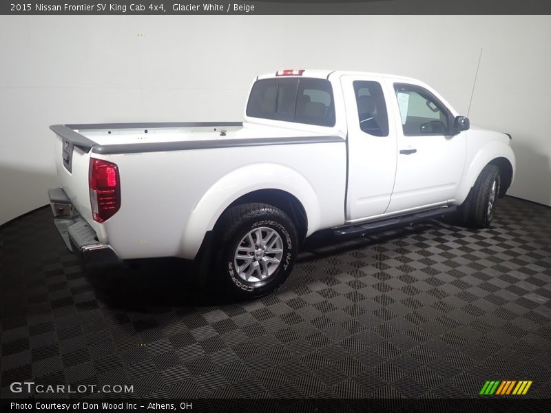 Glacier White / Beige 2015 Nissan Frontier SV King Cab 4x4