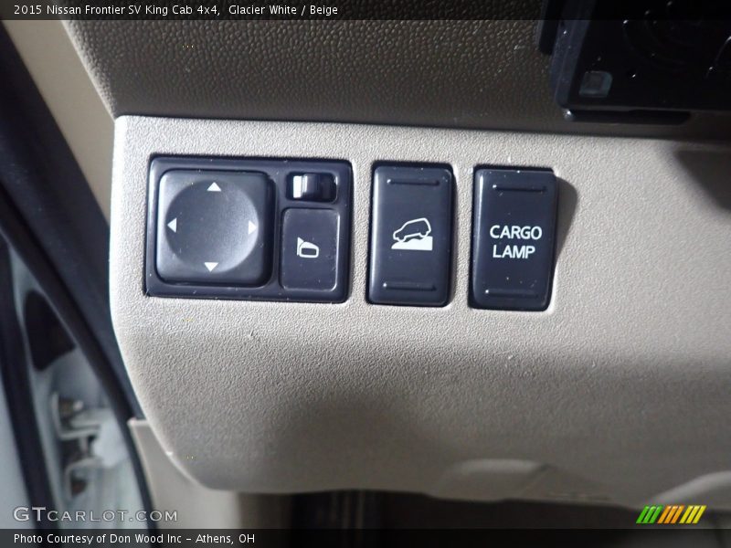Glacier White / Beige 2015 Nissan Frontier SV King Cab 4x4